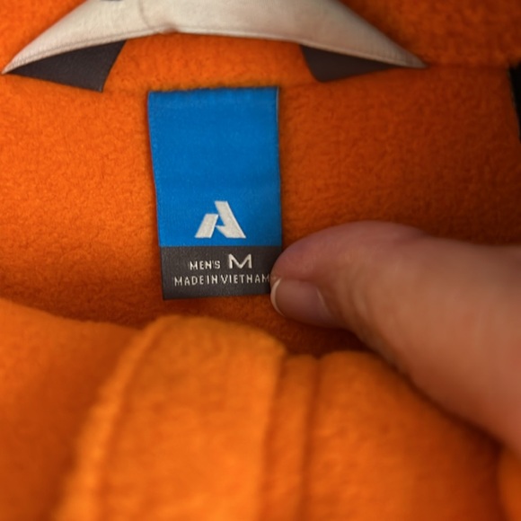 NWT Eddie Bauer Men’s Size M orange First Ascent Polartec quarter zip - Picture 3 of 9